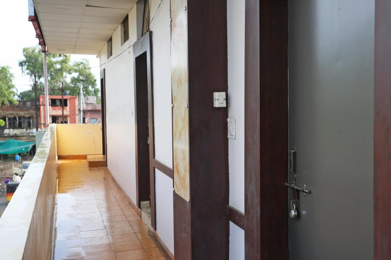 Oyo 37533 Hotel Ashirwad Jabalpur Esterno foto